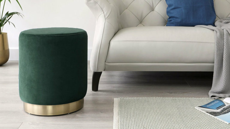 Poufs et repose-pieds: types, tailles, couleurs, bricolage et idées de décoration