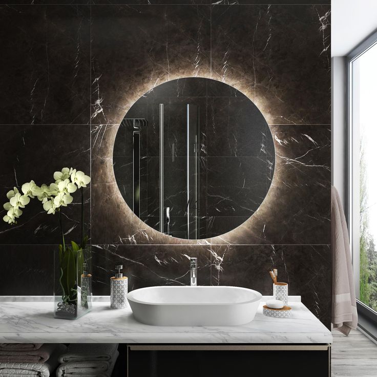 Miroir rond éclairé dans la salle de bain: conseils et idées