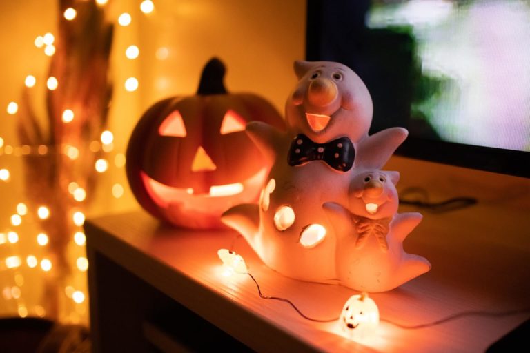 Soirée d’Halloween 2023: conseils et idées déco pour organiser la fête + photos pour l’inspiration