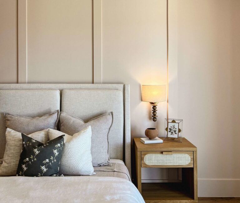 Tendances déco chambre 2025 : couleurs, meubles, styles et plus encore