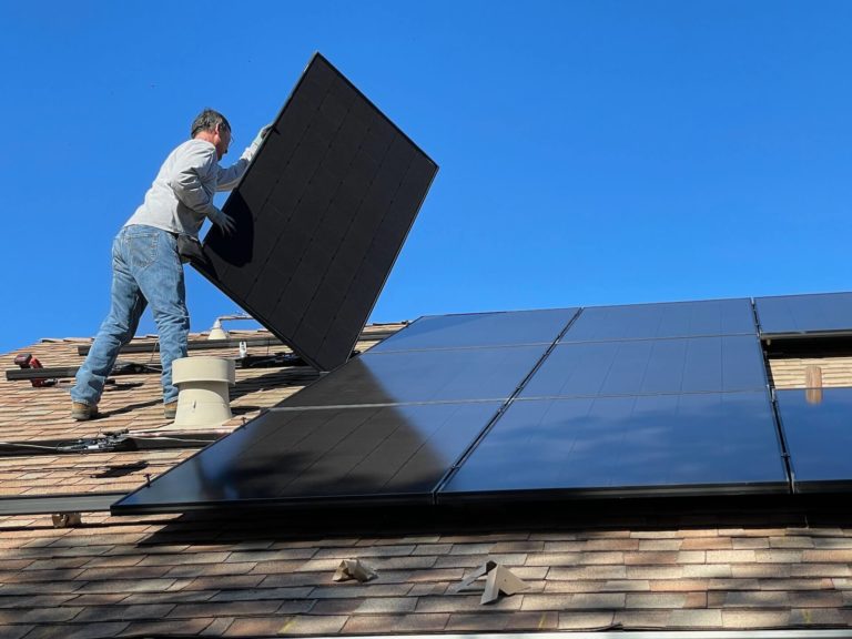 De combien de panneaux solaires ai-je besoin pour ma maison?